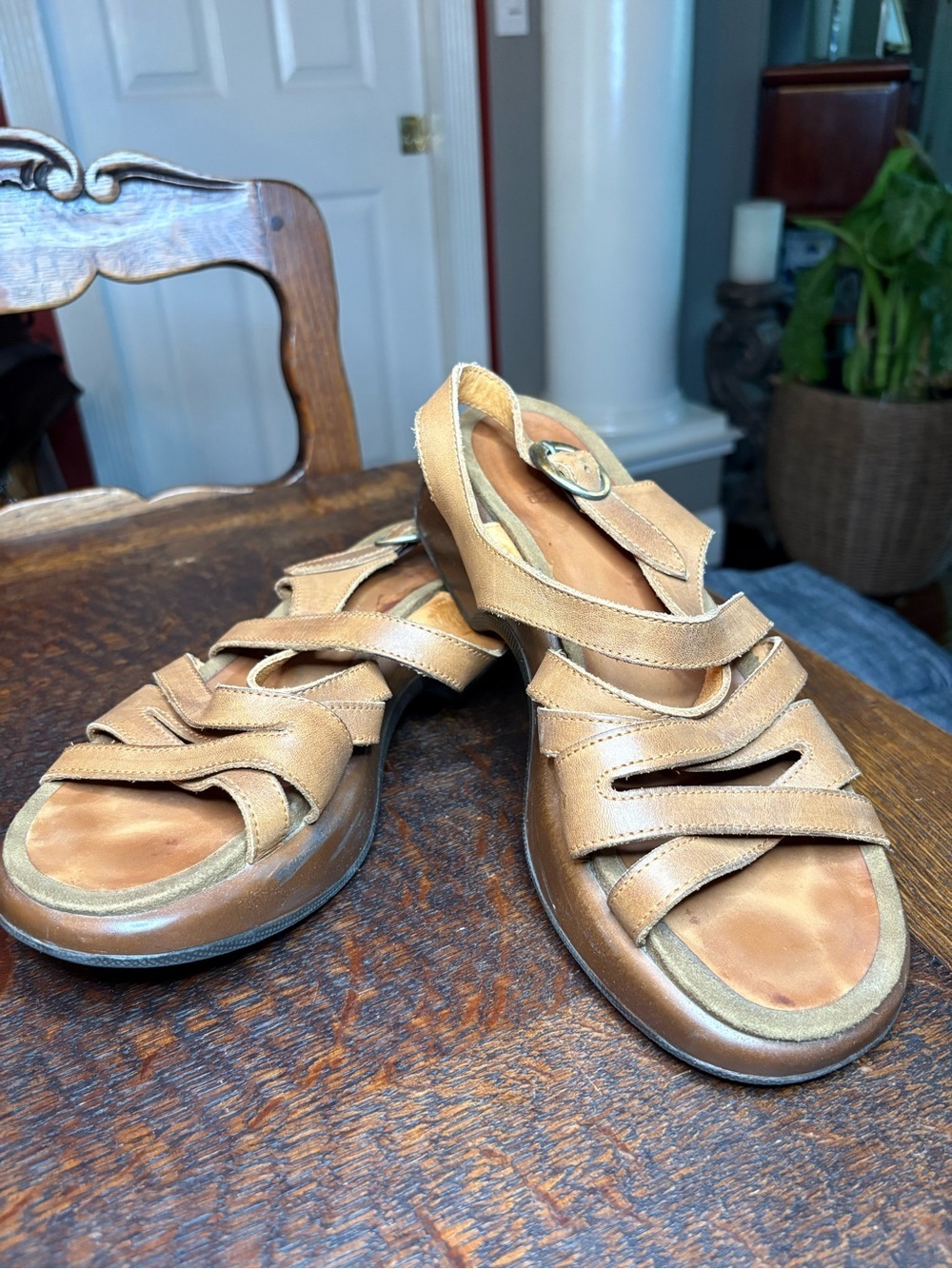Dansko Lolita Strappy Tan Leather Sandal Clogs Size 40